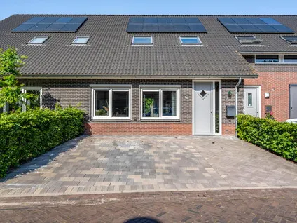 Tussenwoning te koop: Koningsspil 7, Sint Jansklooster Sint Jansklooster