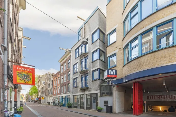Appartement te koop: Koningsstraat 42, Nieuwmarkt Amsterdam