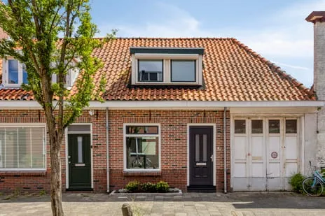Twee-onder-één-kap te koop: Koningstraat 101, Koningstraat Beverwijk