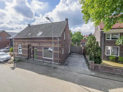 Twee-onder-één-kap te koop: Koningstraat 19, Tegelen-Centrum Tegelen