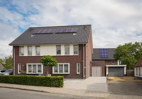 Twee-onder-één-kap te koop: Koningstraat 35, Afferden Afferden