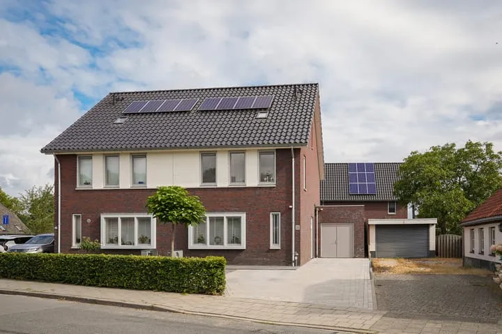 Twee-onder-één-kap te koop: Koningstraat 35, Afferden Afferden (Ge)