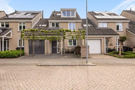 Tussenwoning te koop: Koningstraat 356, Dubbeldam-Noord Dordrecht