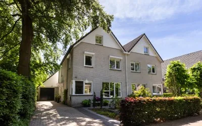 Semi-detached for sale: Koningstraat 42, Het Loo Apeldoorn