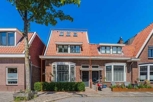 Corner house for rent: Koningstraat 7, Kerkwijk Leiderdorp