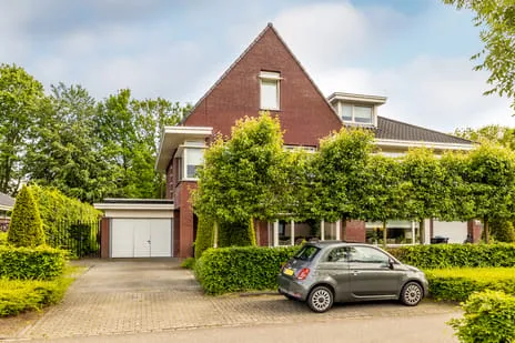 Twee-onder-één-kap te koop: Koningsveld 17A, Vaartkant Terheijden