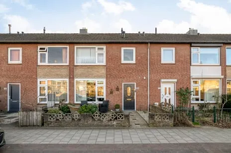 Tussenwoning te koop: Kooikersweg 382, 'S-Hertogenbosch