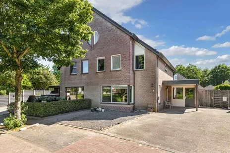 Twee-onder-één-kap te koop: Kooiwiel 8, Bant-woonkern Bant