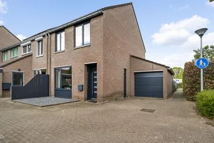 Hoekwoning te koop: Kooldragererf 14, Hoogvonderen Roermond