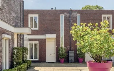 Tussenwoning te koop: Koolenkampshof 5, Koolenkampen en Iepenlaan Veghel