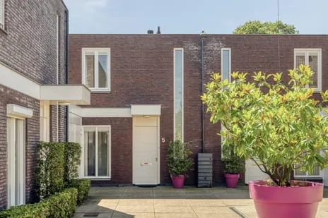 Tussenwoning te koop: Koolenkampshof 5, Koolenkampen en Iepenlaan Veghel