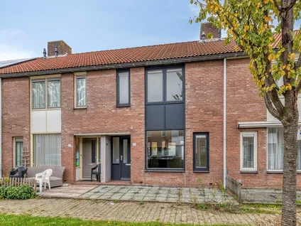 Tussenwoning te koop: Koolmees 36, Kersenboogerd-Noord - Buurt 32 01 Hoorn