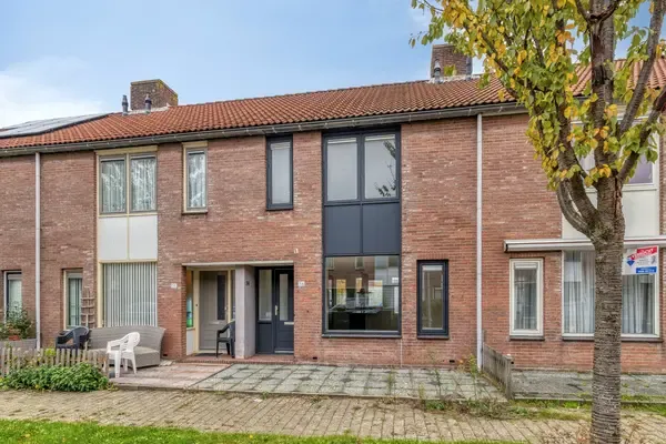 Tussenwoning te koop: Koolmees 36, Kersenboogerd-Noord - Buurt 32 01 Hoorn