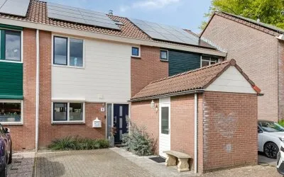 Tussenwoning te koop: Koolmeesstraat 9, Duiven