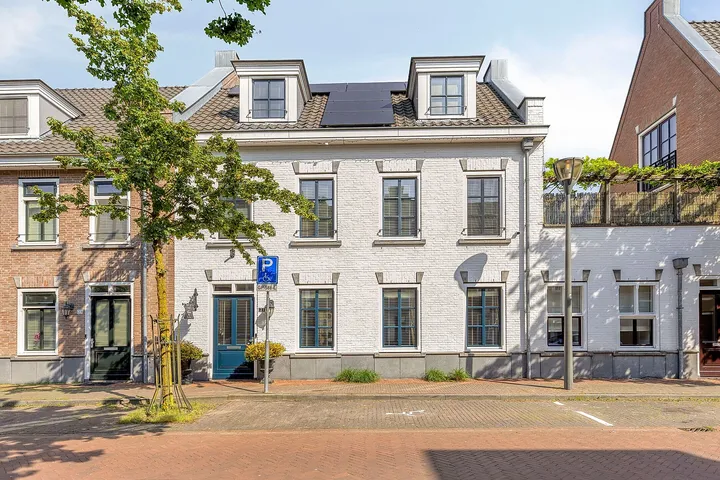 Tussenwoning te koop: Koolstraat 25, De Veste Helmond