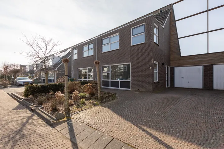 Tussenwoning te koop: Koolwitje 4, Sneek