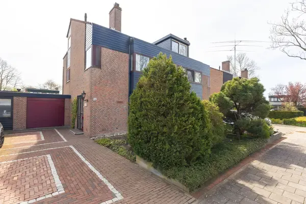 Tussenwoning te koop: Koperslager 56, Risdam-Zuid - Buurt 20 04 Hoorn