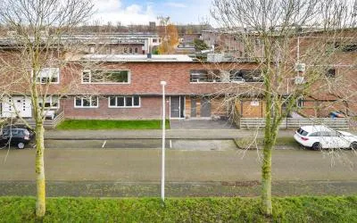Tussenwoning te koop: Koperslagerstraat 93, Schoonhorst Zwolle