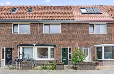 Tussenwoning te koop: Koppestokstraat 47, Geuzenwijk Utrecht