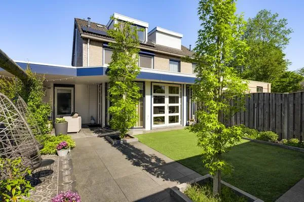 Tussenwoning te koop: Korbeel 20, Molenakker Weert