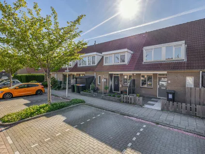 Tussenwoning te koop: Korenakker 47, Zuidplas 80 Waddinxveen