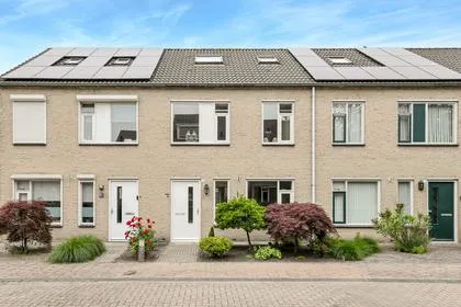 Tussenwoning te koop: Korenbloem 11, Bavel Bavel