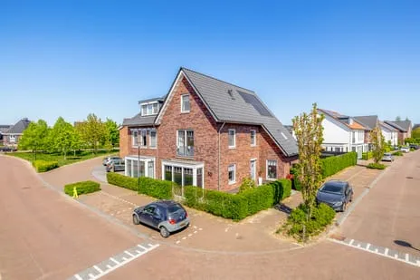 Twee-onder-één-kap te koop: Korenbloemdreef 50, Harderweide Harderwijk