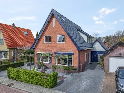 Vrijstaande woning te koop: Korenbloemlaan 14, Bloemenbuurt Ede