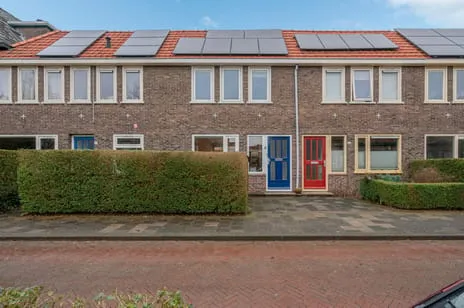 Tussenwoning te koop: Korenbloemstraat 4, Bloemenbuurt Groningen