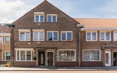 Tussenwoning te koop: Korenbloemstraat 50, Kruidenbuurt Eindhoven