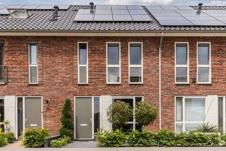 Tussenwoning te koop: Korenbocht 19, Kanaleneiland Oosterhout (Nb)