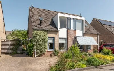 Twee-onder-één-kap te koop: Korenmolen 179, De Peppel Drachten