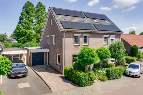 Twee-onder-één-kap te koop: Korenmolen 46, Meeuwen Meeuwen