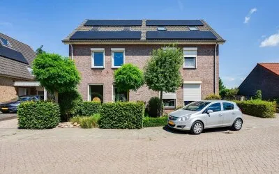 Twee-onder-één-kap te koop: Korenmolen 46, Meeuwen Meeuwen