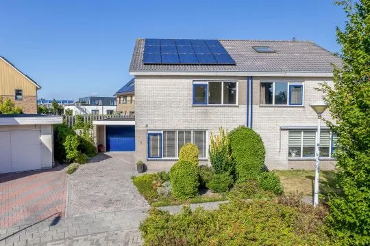 Twee-onder-één-kap te koop: Korenmolen 5, Drachten