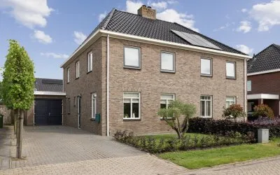 Twee-onder-één-kap te koop: Korenschoof 7, Erica-Centrum Erica