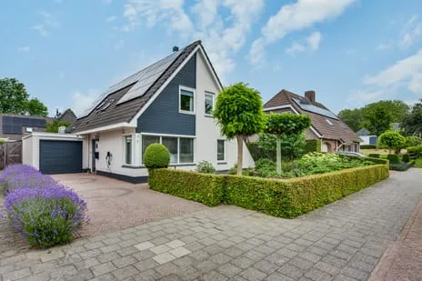 Vrijstaande woning te koop: Korf 11, Almkerk west Almkerk