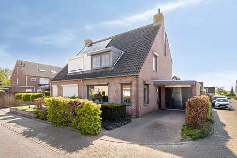 Semi-detached for sale: Korhoen 3, Kern Heinkenszand Heinkenszand