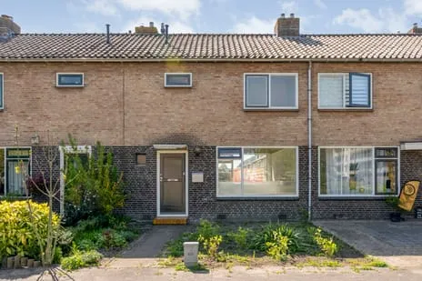 Terraced house for sale: Korhoenlaan 42, Wolfsbos Hoogeveen