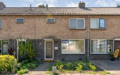 Tussenwoning te koop: Korhoenlaan 42, Wolfsbos Hoogeveen
