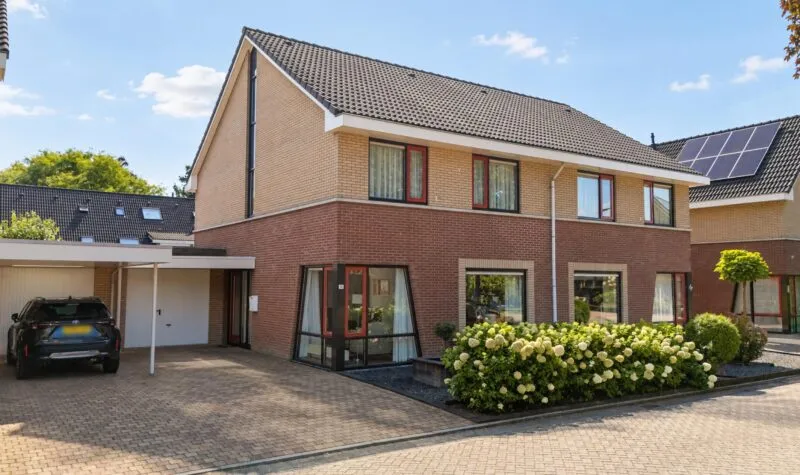 Tussenwoning te koop: Korhoenweg 15, Epe