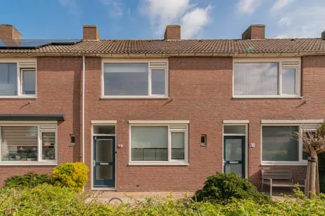 Tussenwoning te koop: Kornalijn 19, Edelstenenwijk 'S-Gravenzande