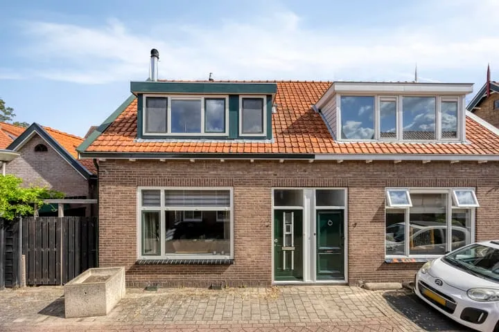 Semi-detached for sale: Korte Baanstraat 5, Koninginnenbuurt Lekkerkerk