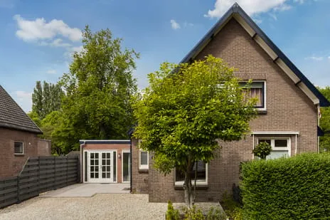 Twee-onder-één-kap te koop: Korte Hezeweg 6, De Heeze Apeldoorn