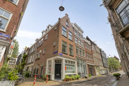 Tussenwoning te koop: Korte Koningsstraat 23, Nieuwmarkt Amsterdam