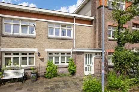 Tussenwoning te koop: Korte Tuinstraat 16, De Muntel 'S-Hertogenbosch