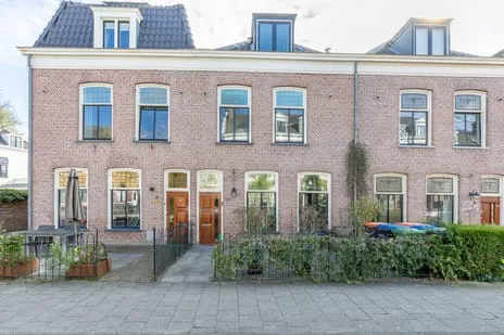 Tussenwoning te koop: Korte Bergstraat 4, Amersfoort