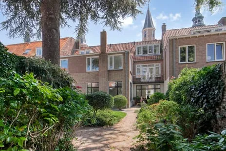 Tussenwoning te koop: Korte Burg 11, Abdij Middelburg
