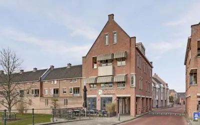 Hoekwoning te koop: Korte Kerkstraat 27, Vianen binnenstad Vianen