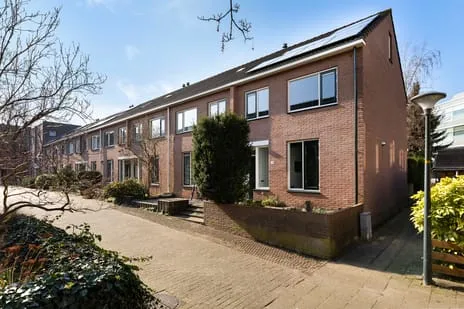 Hoekwoning te koop: Kortebeinstraat 19, Binnenstad Apeldoorn